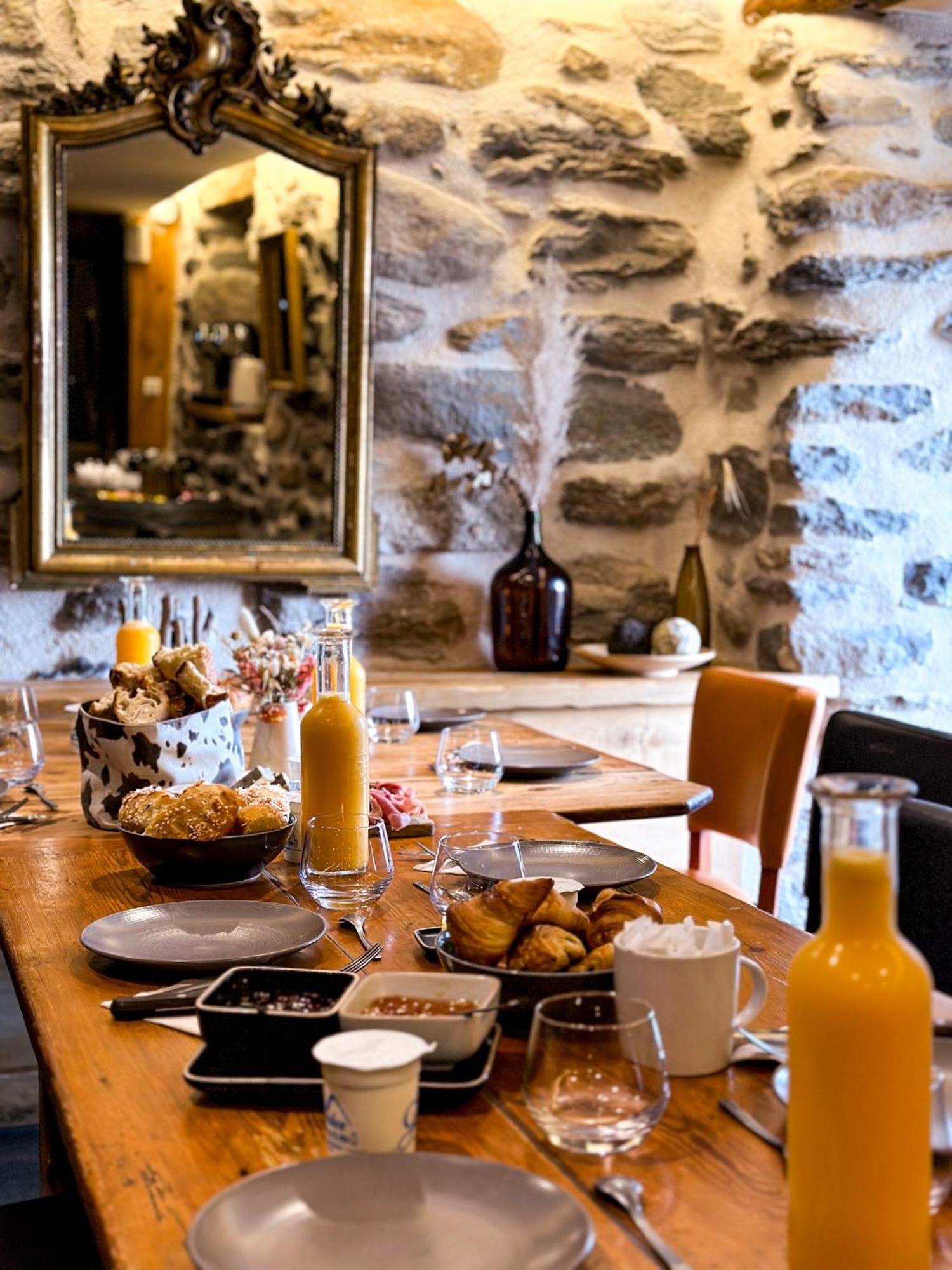 La Ferme Du Bien-Etre Bed and Breakfast Saint-Julien-Chapteuil Εξωτερικό φωτογραφία